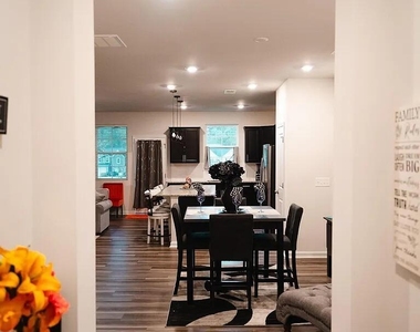 6340 Andante Avenue - Photo Thumbnail 1