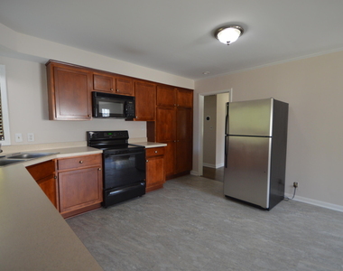 9956 Fanny Brown Road - Photo Thumbnail 11