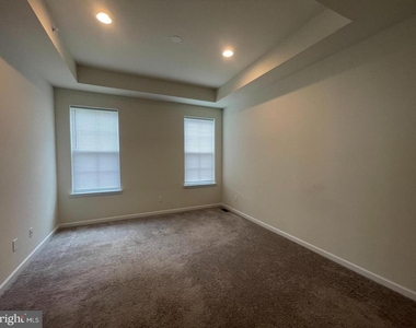 516 Gray Feather Way - Photo Thumbnail 4
