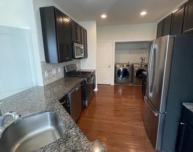516 Gray Feather Way - Photo Thumbnail 7
