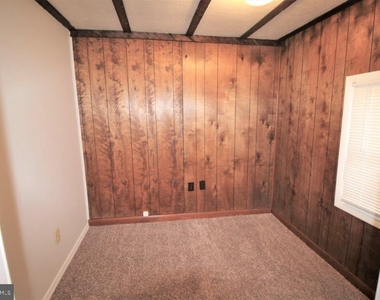 375 Mt Pleasant Road - Photo Thumbnail 5