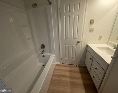 203 Cross Keys Drive - Photo Thumbnail 12
