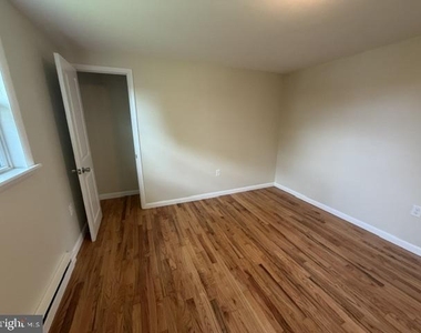 271 Redwood Drive - Photo Thumbnail 4