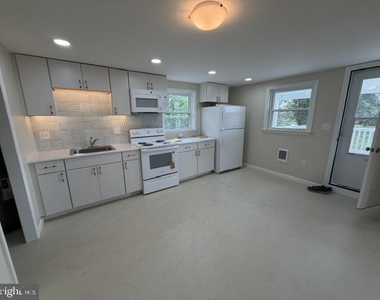 271 Redwood Drive - Photo Thumbnail 5
