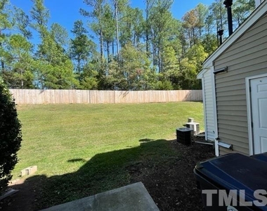 804 Walnut Woods Drive - Photo Thumbnail 15