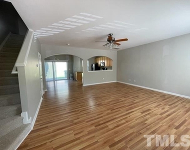 804 Walnut Woods Drive - Photo Thumbnail 1