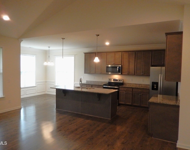 270 Oak Park Boulevard - Photo Thumbnail 10