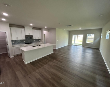 795 Red River Drive - Photo Thumbnail 9