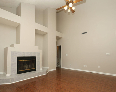 112 Buena Vista Drive - Photo Thumbnail 8