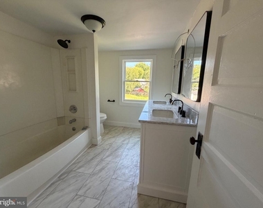 1247 Phoenixville Pike - Photo Thumbnail 21