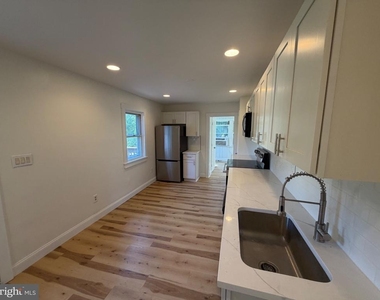 1247 Phoenixville Pike - Photo Thumbnail 9