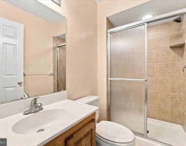 302 Brighton Circle - Photo Thumbnail 27