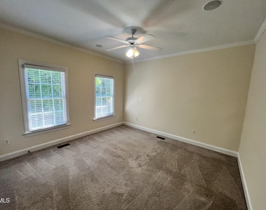 206 Wendover Lane - Photo Thumbnail 19