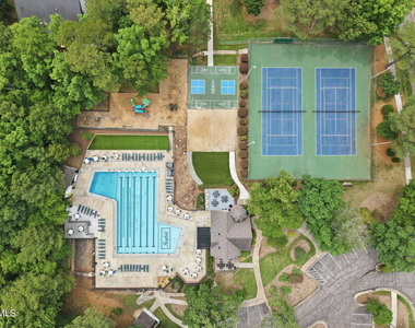206 Wendover Lane - Photo Thumbnail 7