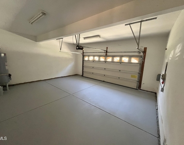 206 Wendover Lane - Photo Thumbnail 16