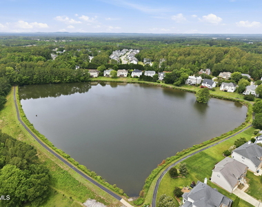 206 Wendover Lane - Photo Thumbnail 3