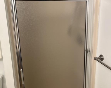 217 Valley Stream Lane - Photo Thumbnail 12