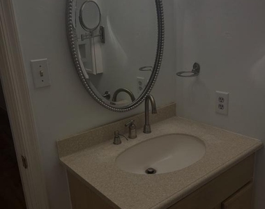 217 Valley Stream Lane - Photo Thumbnail 11