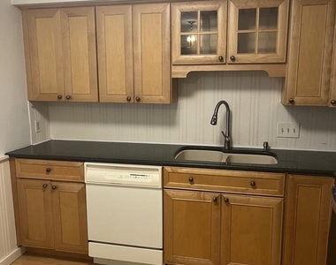 217 Valley Stream Lane - Photo Thumbnail 5