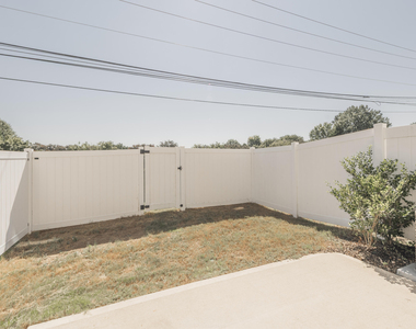 4614 Black Drum Drive - Photo Thumbnail 8