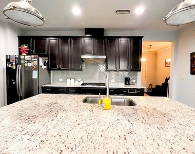 1204 Craigmeade Drive - Photo Thumbnail 3