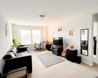 1204 Craigmeade Drive - Photo Thumbnail 6