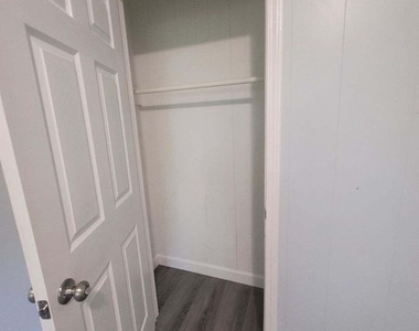 691 Boddie Street - Photo Thumbnail 6
