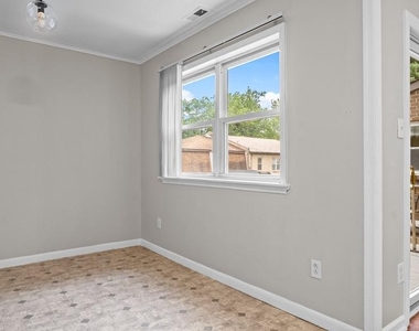 5431 Yarmouth Road - Photo Thumbnail 10