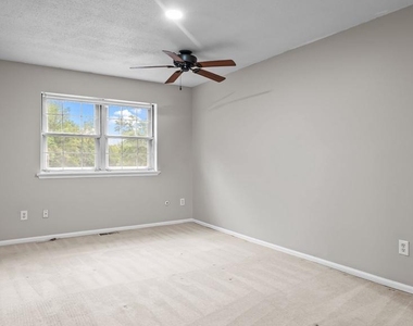 5431 Yarmouth Road - Photo Thumbnail 15