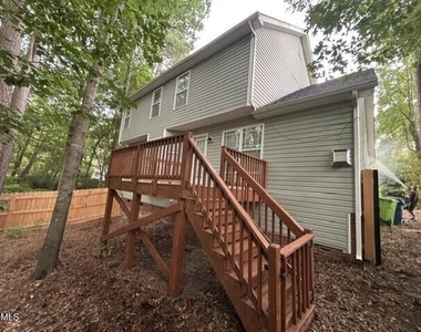 4073 Landover Lane - Photo Thumbnail 2