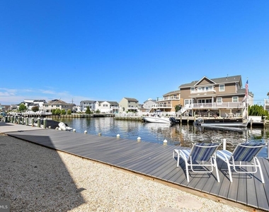 264 Morris Boulevard - Photo Thumbnail 56