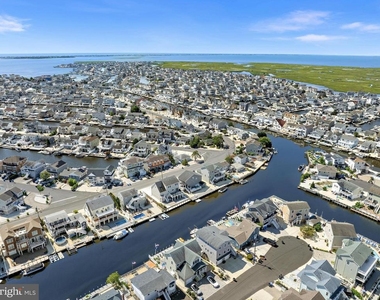 264 Morris Boulevard - Photo Thumbnail 10