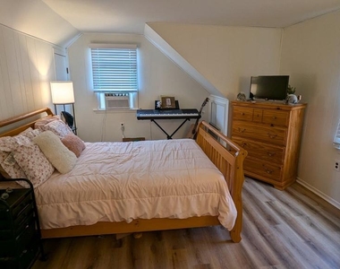 18 Steinway Avenue - Photo Thumbnail 19