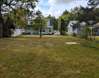 18 Steinway Avenue - Photo Thumbnail 25