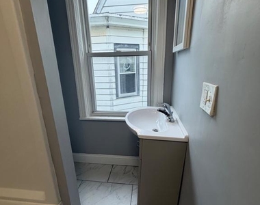 936 Carteret Avenue - Photo Thumbnail 23