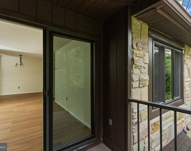 36 Gena Court - Photo Thumbnail 21