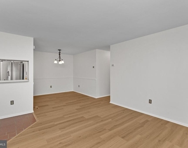 36 Gena Court - Photo Thumbnail 5