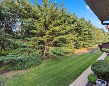 36 Gena Court - Photo Thumbnail 22