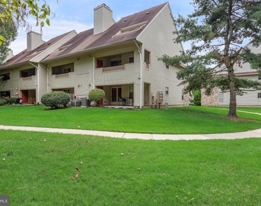 319 Tavistock - Photo Thumbnail 25