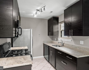 319 Tavistock - Photo Thumbnail 9