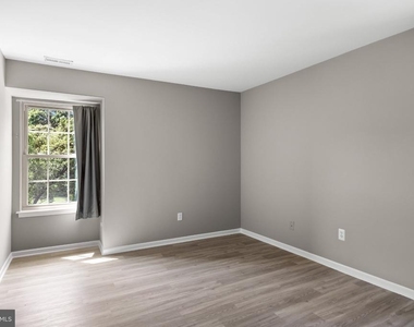 319 Tavistock - Photo Thumbnail 18