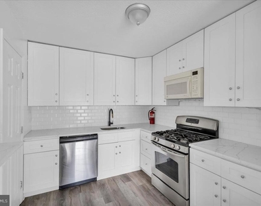 10 Franklin Place - Photo Thumbnail 10