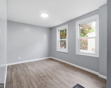 216 Garden Street - Photo Thumbnail 11