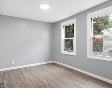 216 Garden Street - Photo Thumbnail 12