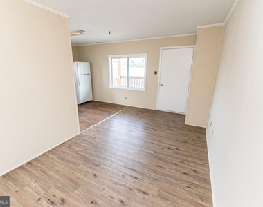 516 Bay Street - Photo Thumbnail 6