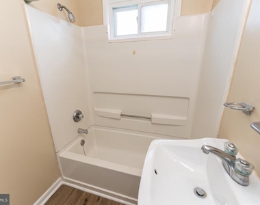 516 Bay Street - Photo Thumbnail 20