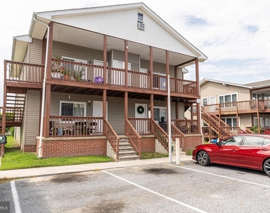 516 Bay Street - Photo Thumbnail 1