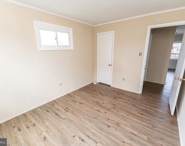 516 Bay Street - Photo Thumbnail 24
