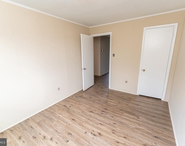 516 Bay Street - Photo Thumbnail 16