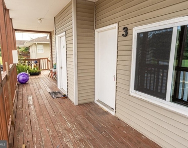 516 Bay Street - Photo Thumbnail 4